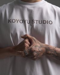KOYOYU STUDIO TEE - WHITE