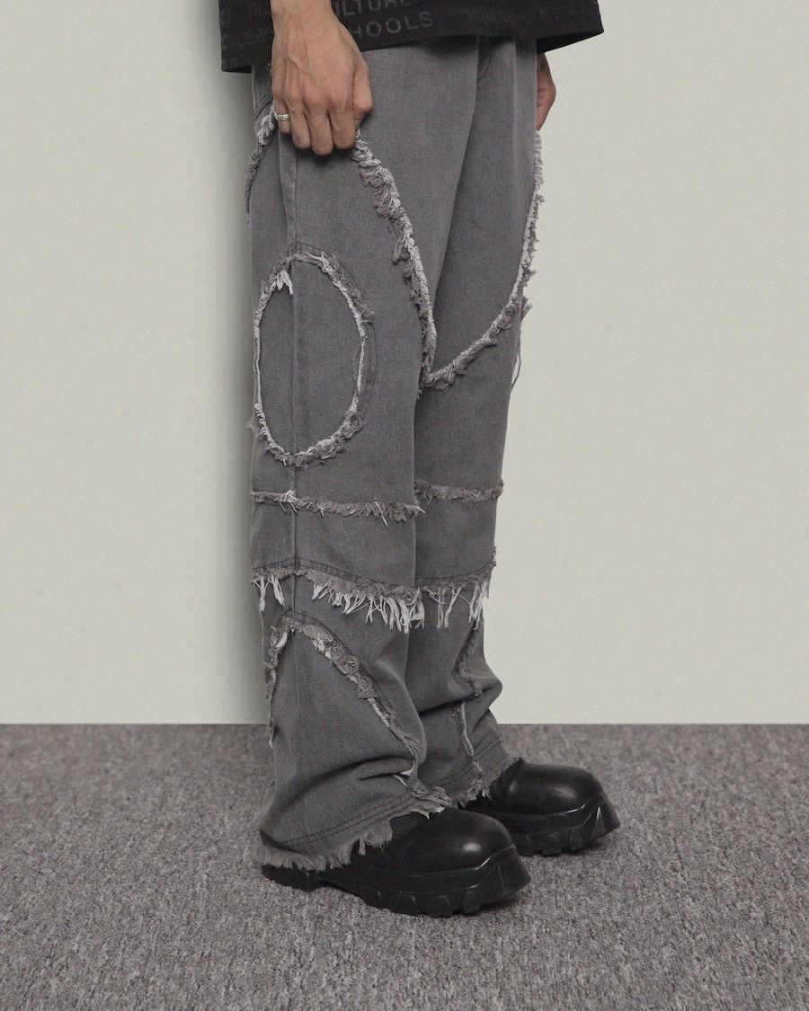 FRAYED-EDGE WASHED DENIM PANTS - GREY